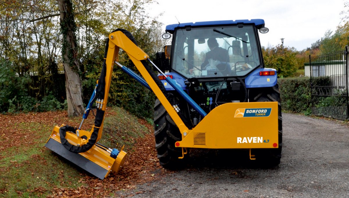 Bomford Raven47 reach mower