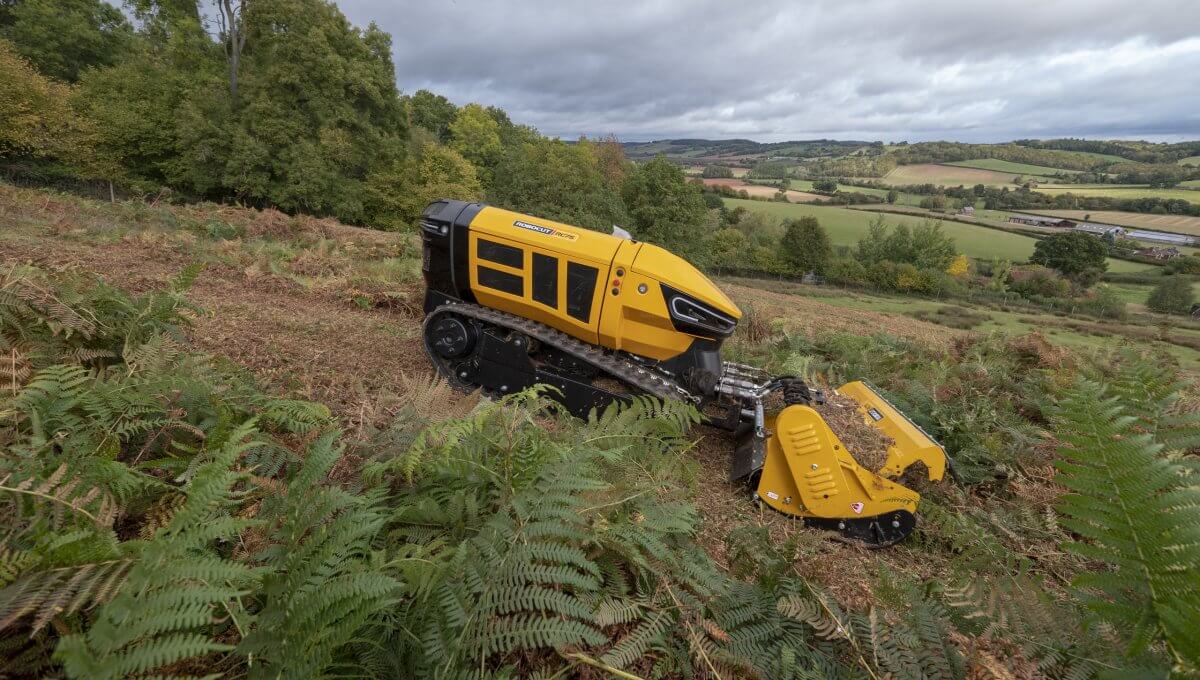All-terrain robotic slope mower
