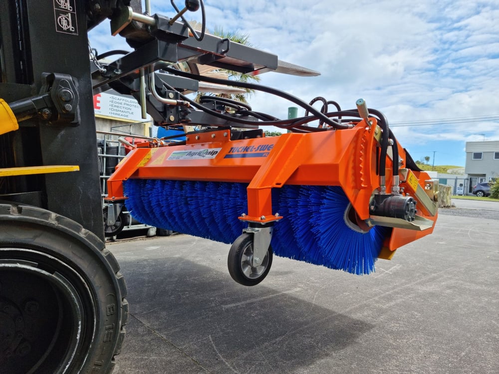 Forklift sweeper