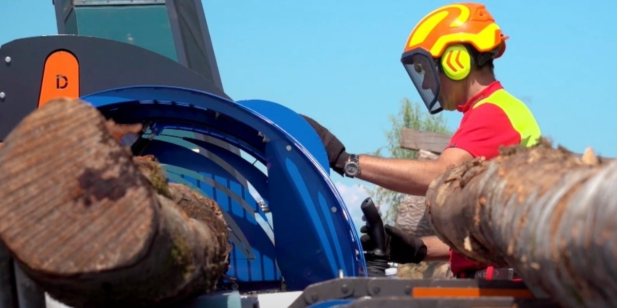 Firewood Processor Buying Guide: What New Zealand Farmers Need to Know Before They Buy