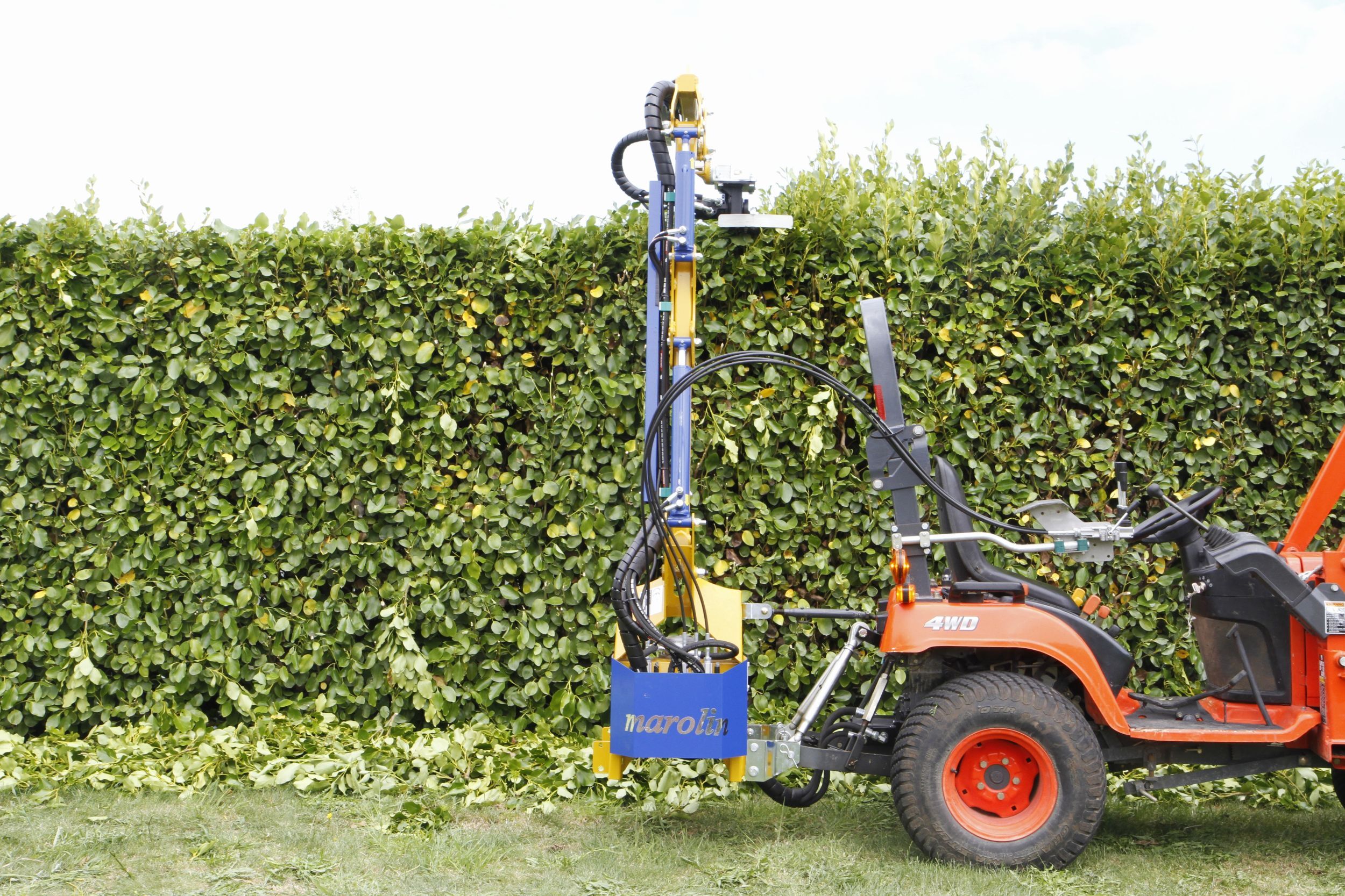 Marolin small tractor hedge trimmer Trimmy Evo