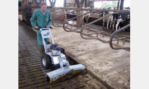 Farmclean at Work with the Manure Scraper Attachment