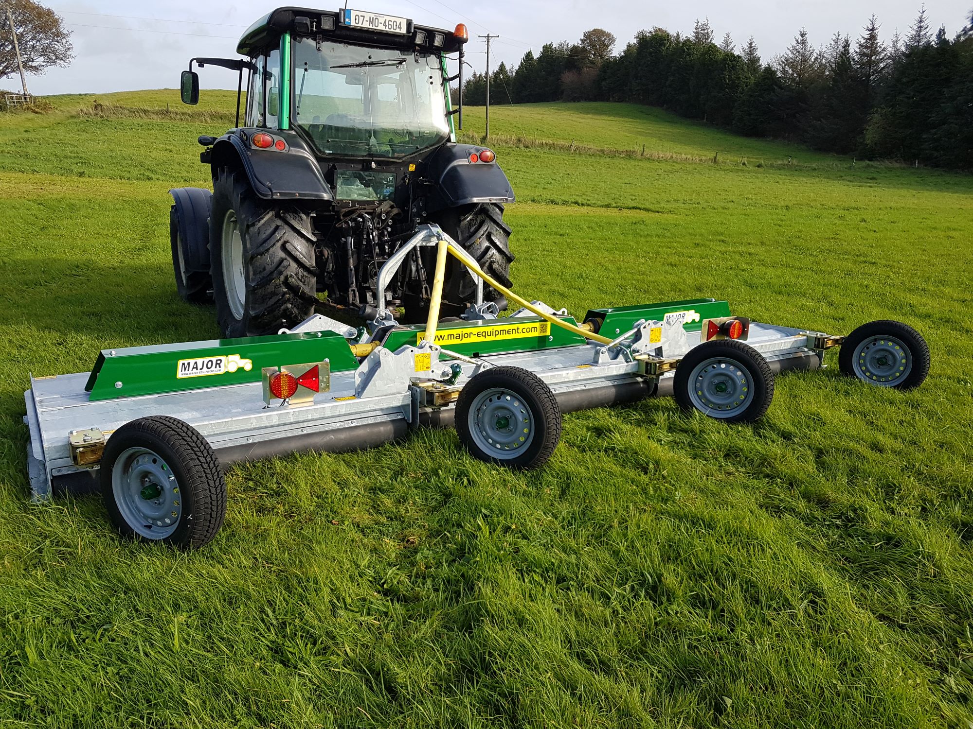 Major Flex Wing Topper Mower