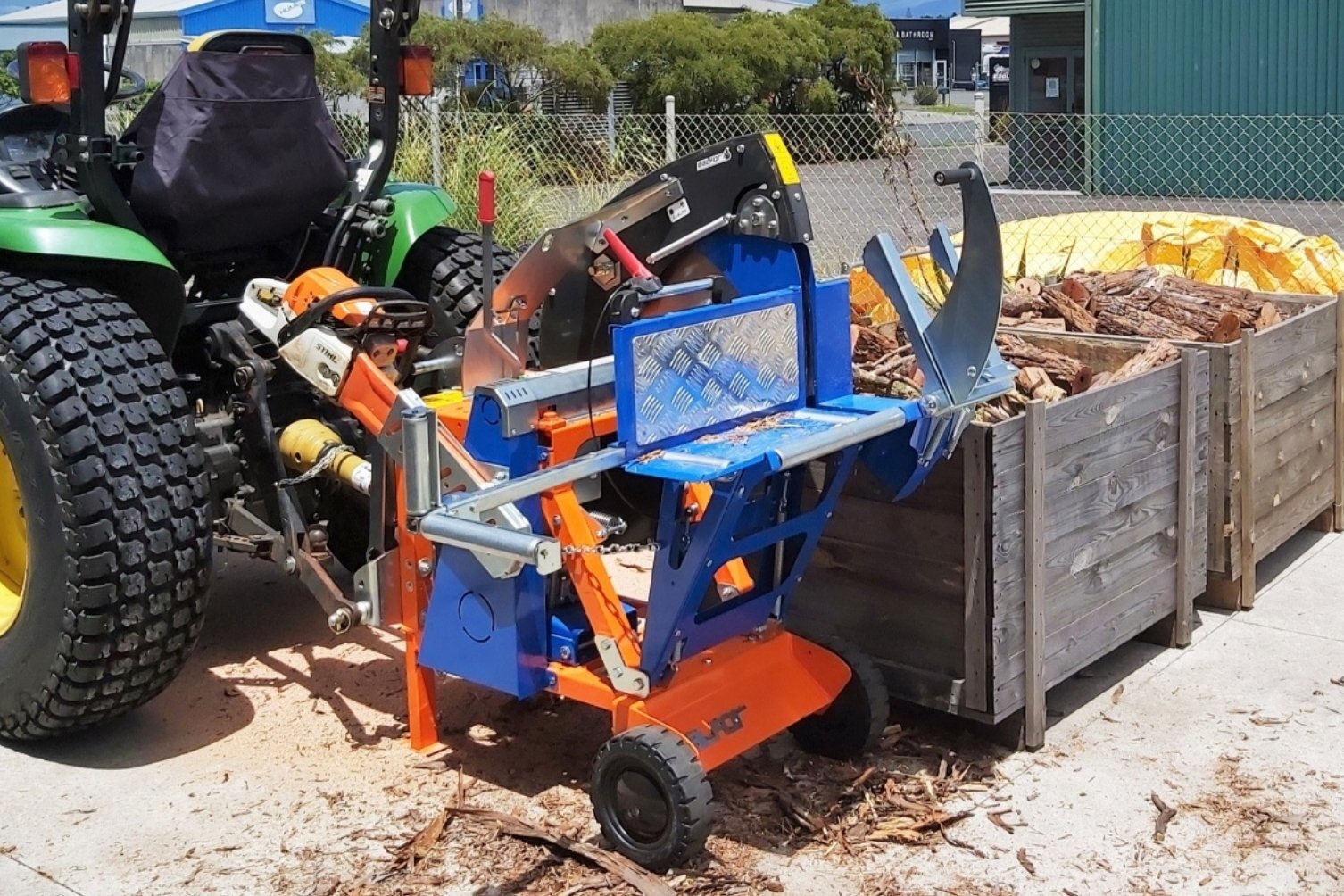 Balfor Shark 700 saw bench