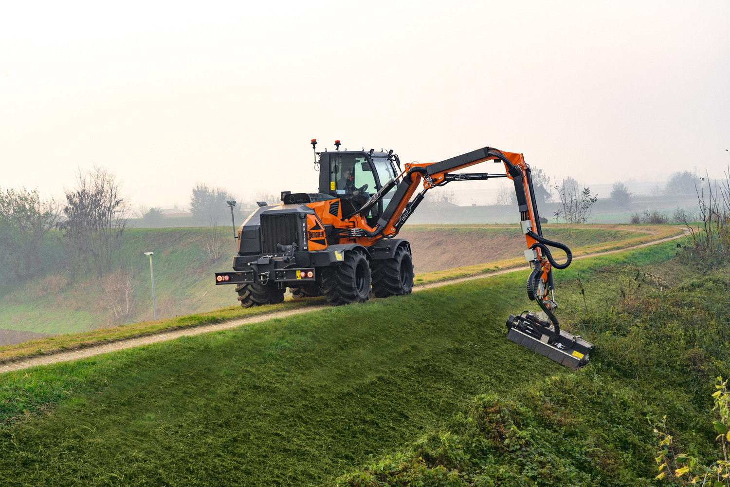 Energreen Self-Propelled Hydrostatic Machines