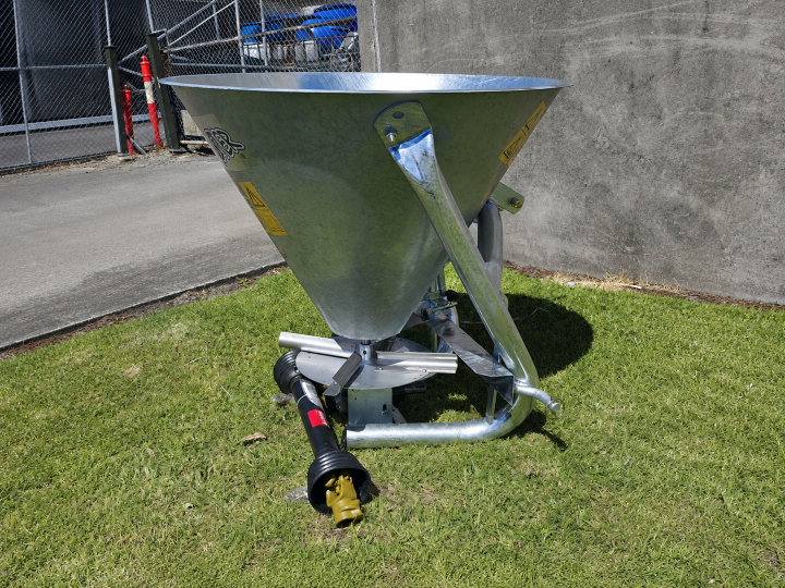 SP Single Spinner Fert Spreader 3-point linkage (1)