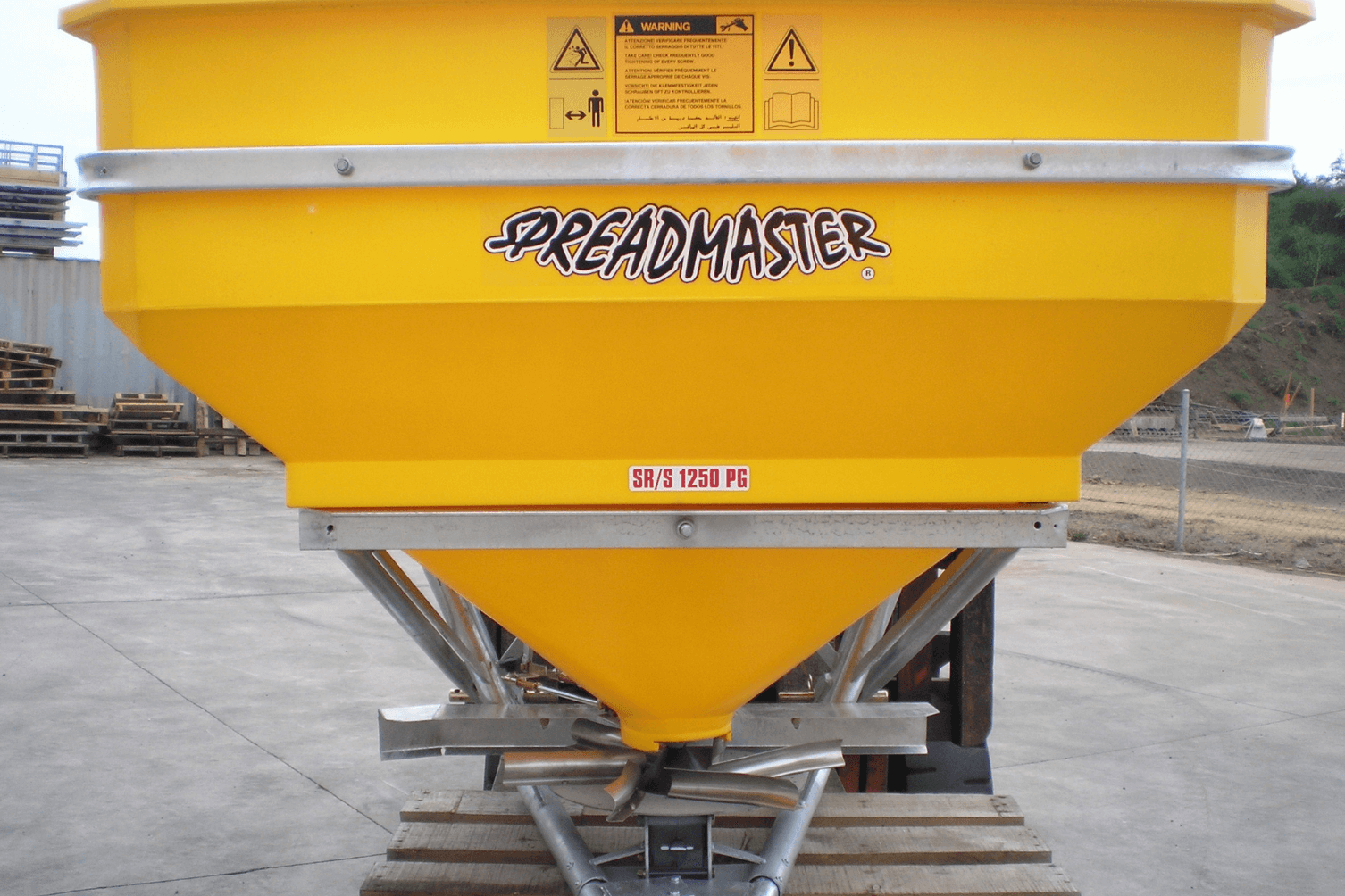 SRS Series fertiliser spreader NZ