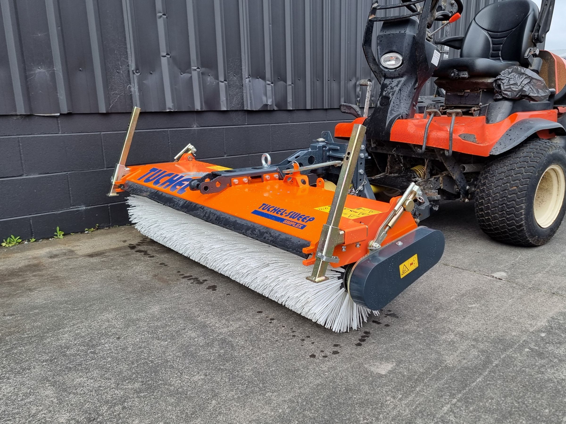 Front Mount Broom Sweeper Compact Tractor