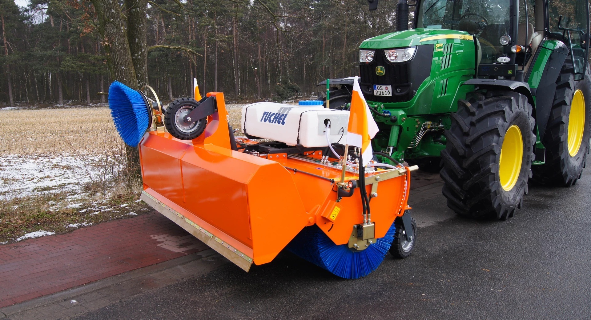 Profi_Champ_Heavy_Duty_Loader_Yard_Hydraulic_Sweeper (5)