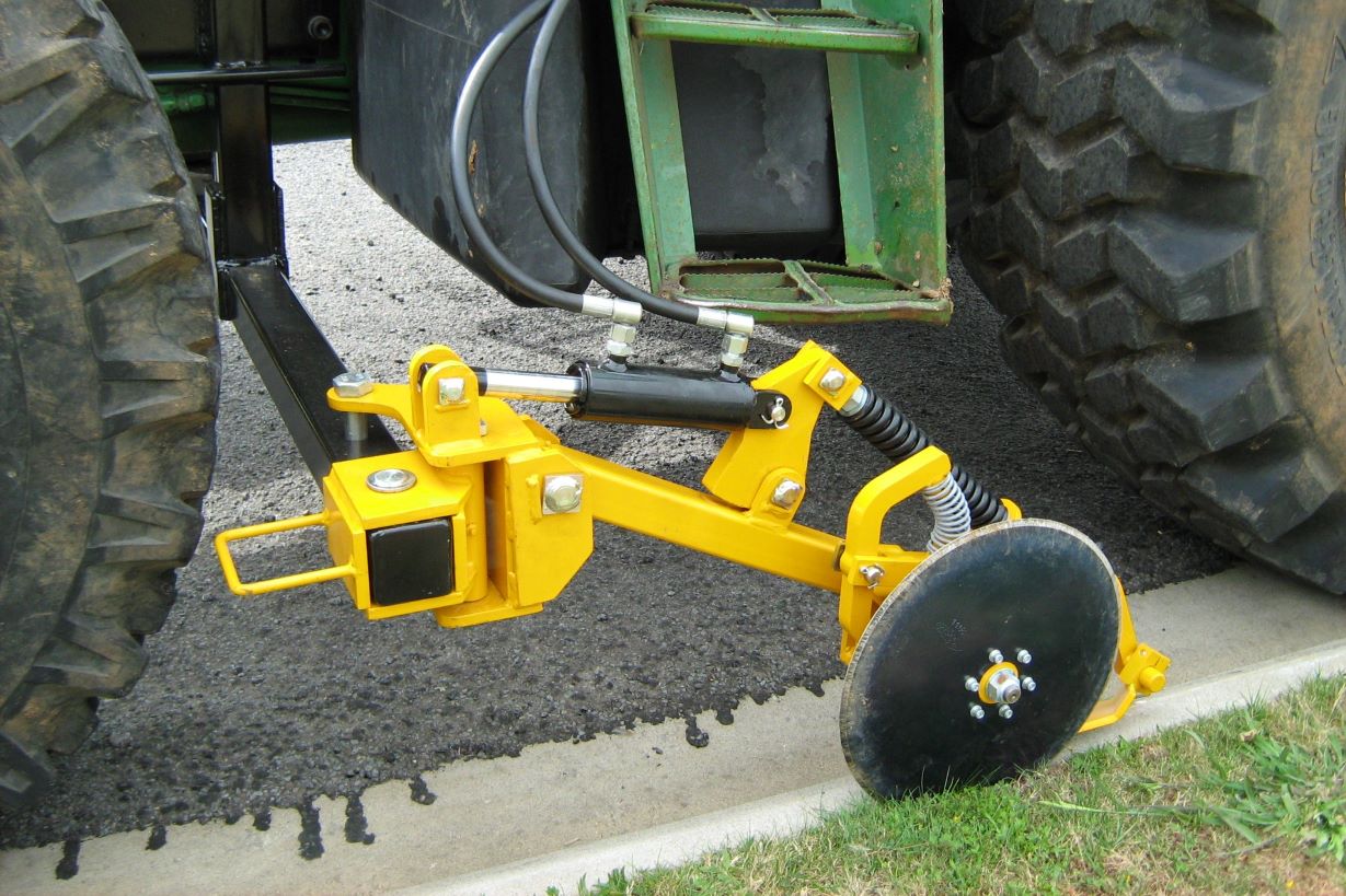 Tractor Edger McConnel Small